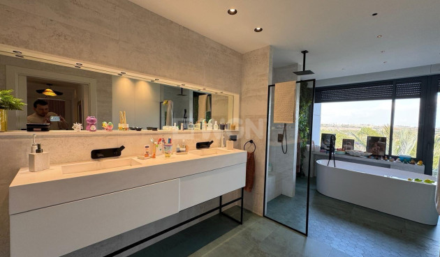 Odsprzedaż - Villa - Orihuela Costa - Altos De Campoamor