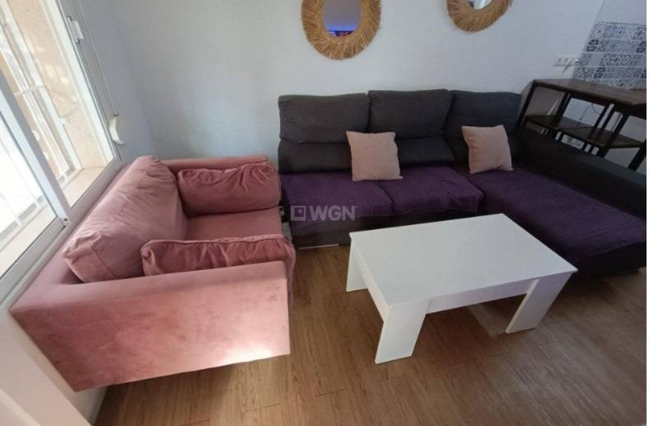 Resale - Apartment / flat - Torrevieja - Los Balcones