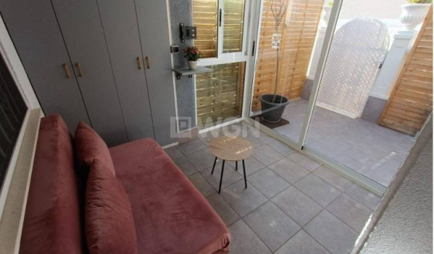 Resale - Apartment / flat - Torrevieja - Los Balcones