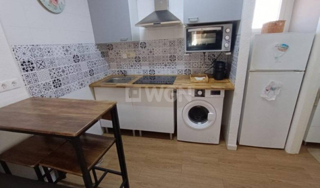 Resale - Apartment / flat - Torrevieja - Los Balcones