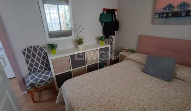 Resale - Apartment / flat - Torrevieja - Los Balcones