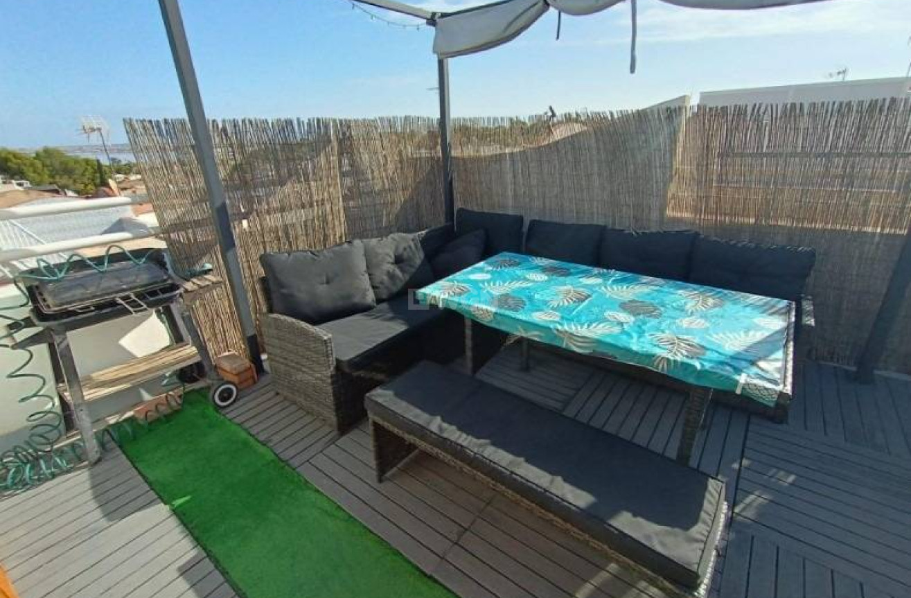 Resale - Apartment / flat - Torrevieja - Los Balcones