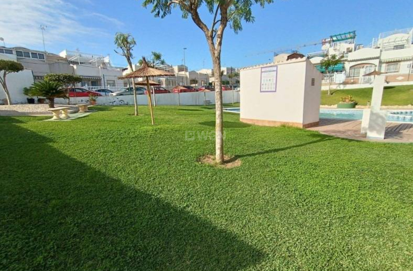 Resale - Apartment / flat - Torrevieja - Los Balcones