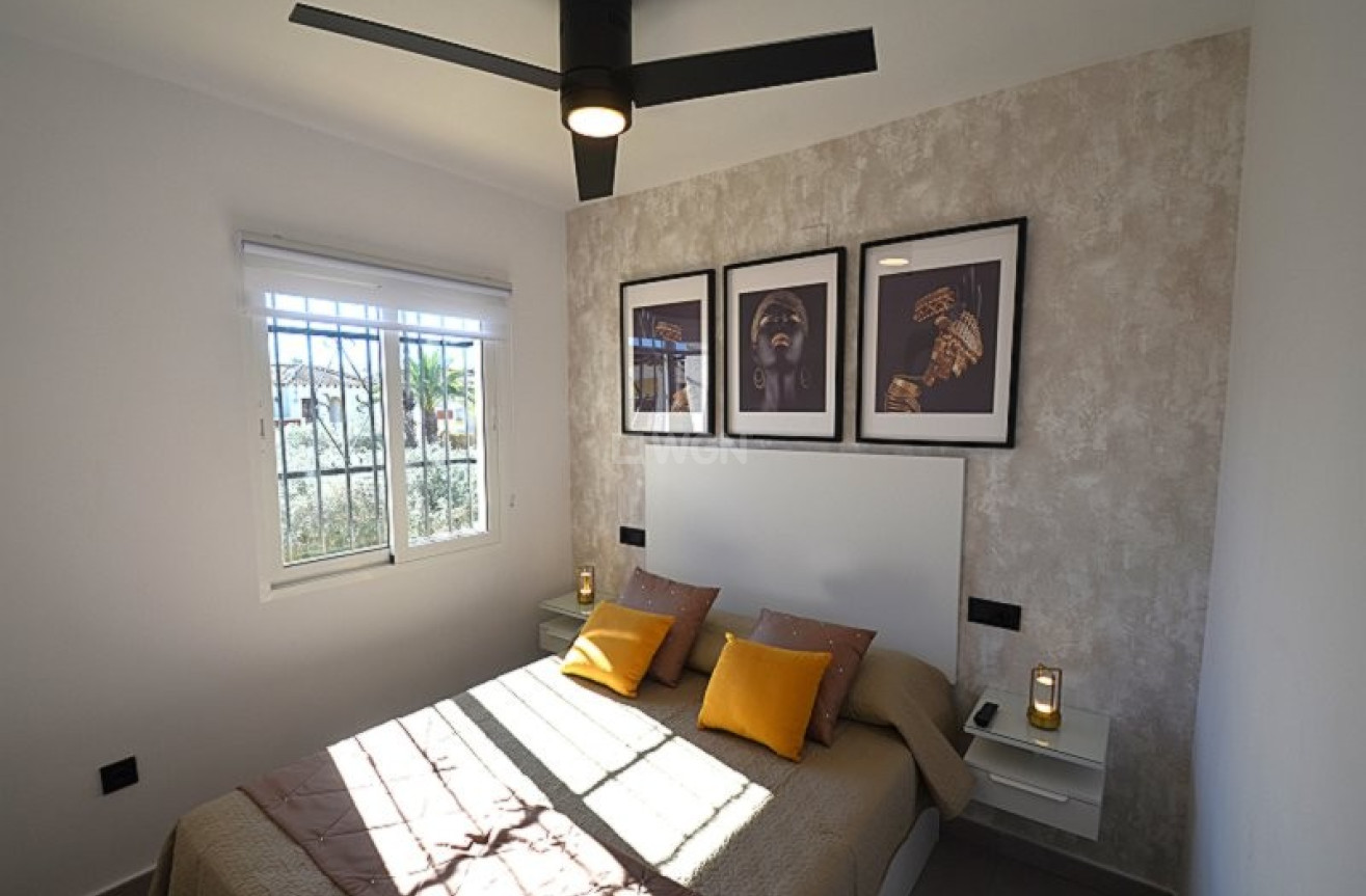 Resale - Apartment / flat - Blue Lagoon - Costa Blanca