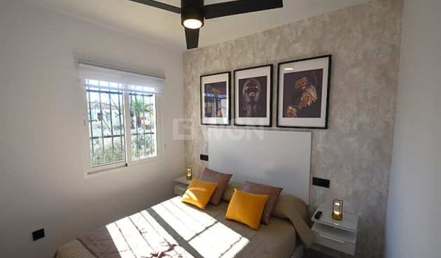 Resale - Apartment / flat - Blue Lagoon - Costa Blanca