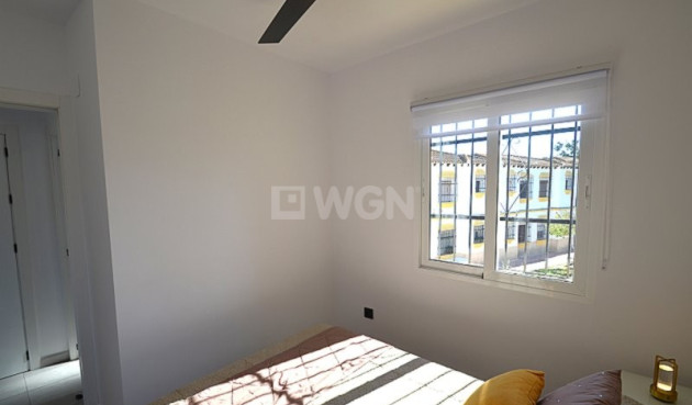 Resale - Apartment / flat - Blue Lagoon - Costa Blanca