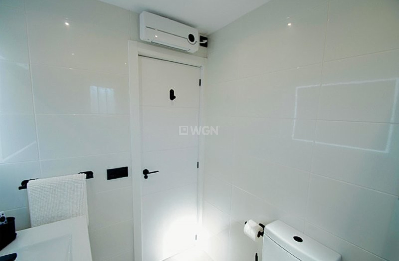 Resale - Apartment / flat - Blue Lagoon - Costa Blanca