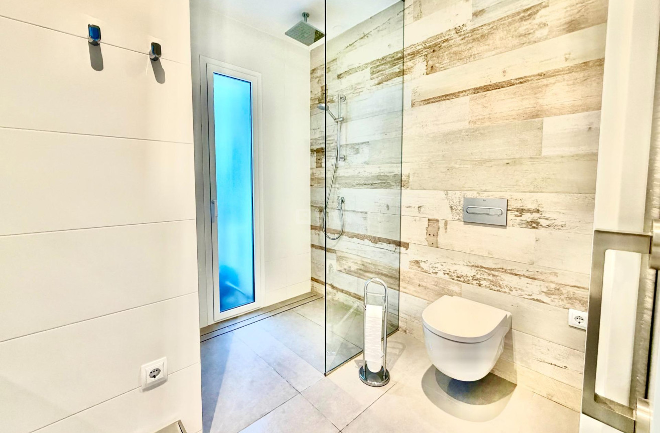 Odsprzedaż - Mieszkanie w bloku - Orihuela - Las Colinas Golf