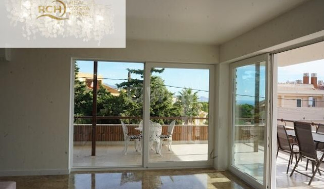 Odsprzedaż - Villa - La Nucía - Montebello - Nou Espai