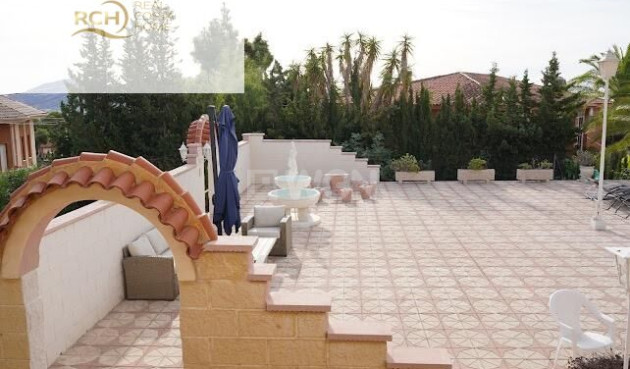 Odsprzedaż - Villa - La Nucía - Montebello - Nou Espai