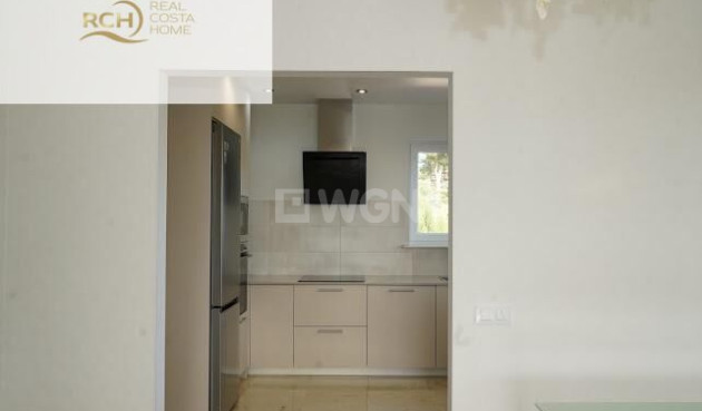 Odsprzedaż - Villa - La Nucía - Montebello - Nou Espai