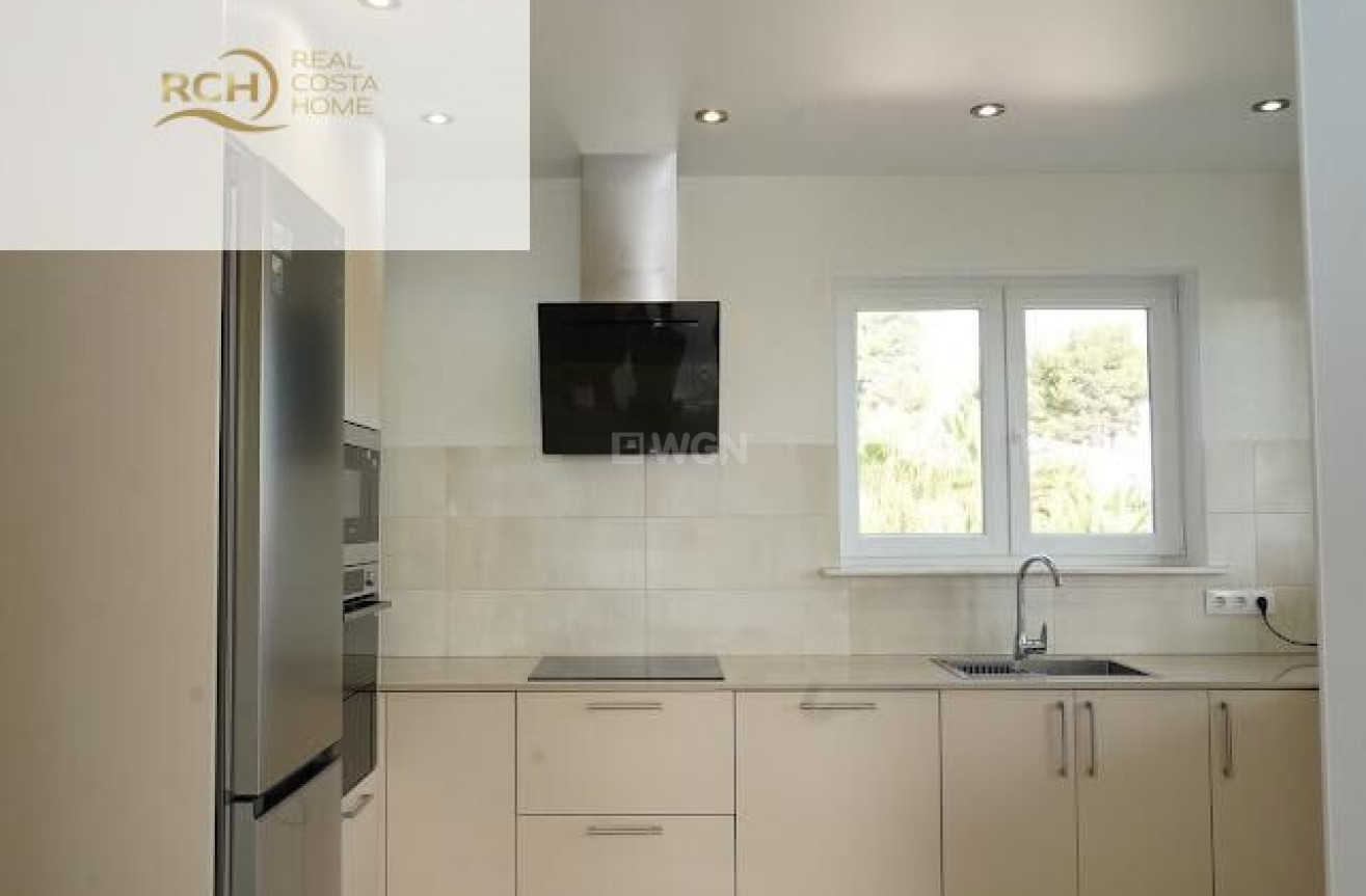 Odsprzedaż - Villa - La Nucía - Montebello - Nou Espai