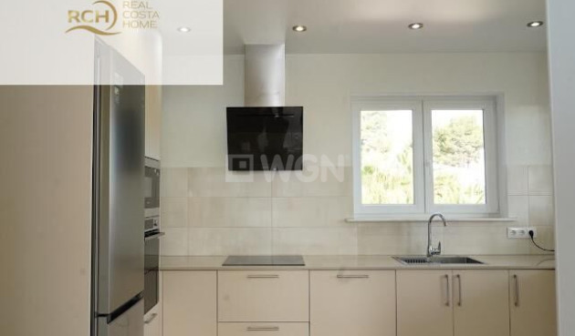 Odsprzedaż - Villa - La Nucía - Montebello - Nou Espai