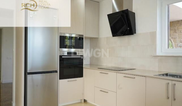 Odsprzedaż - Villa - La Nucía - Montebello - Nou Espai