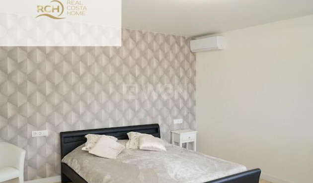 Odsprzedaż - Villa - La Nucía - Montebello - Nou Espai