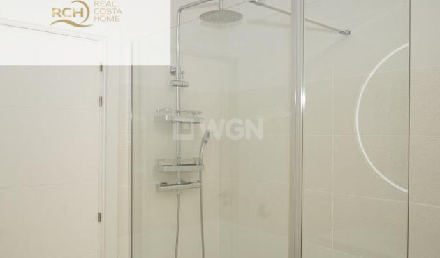 Odsprzedaż - Villa - La Nucía - Montebello - Nou Espai