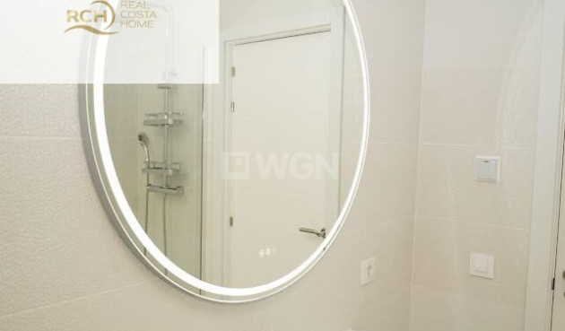 Odsprzedaż - Villa - La Nucía - Montebello - Nou Espai