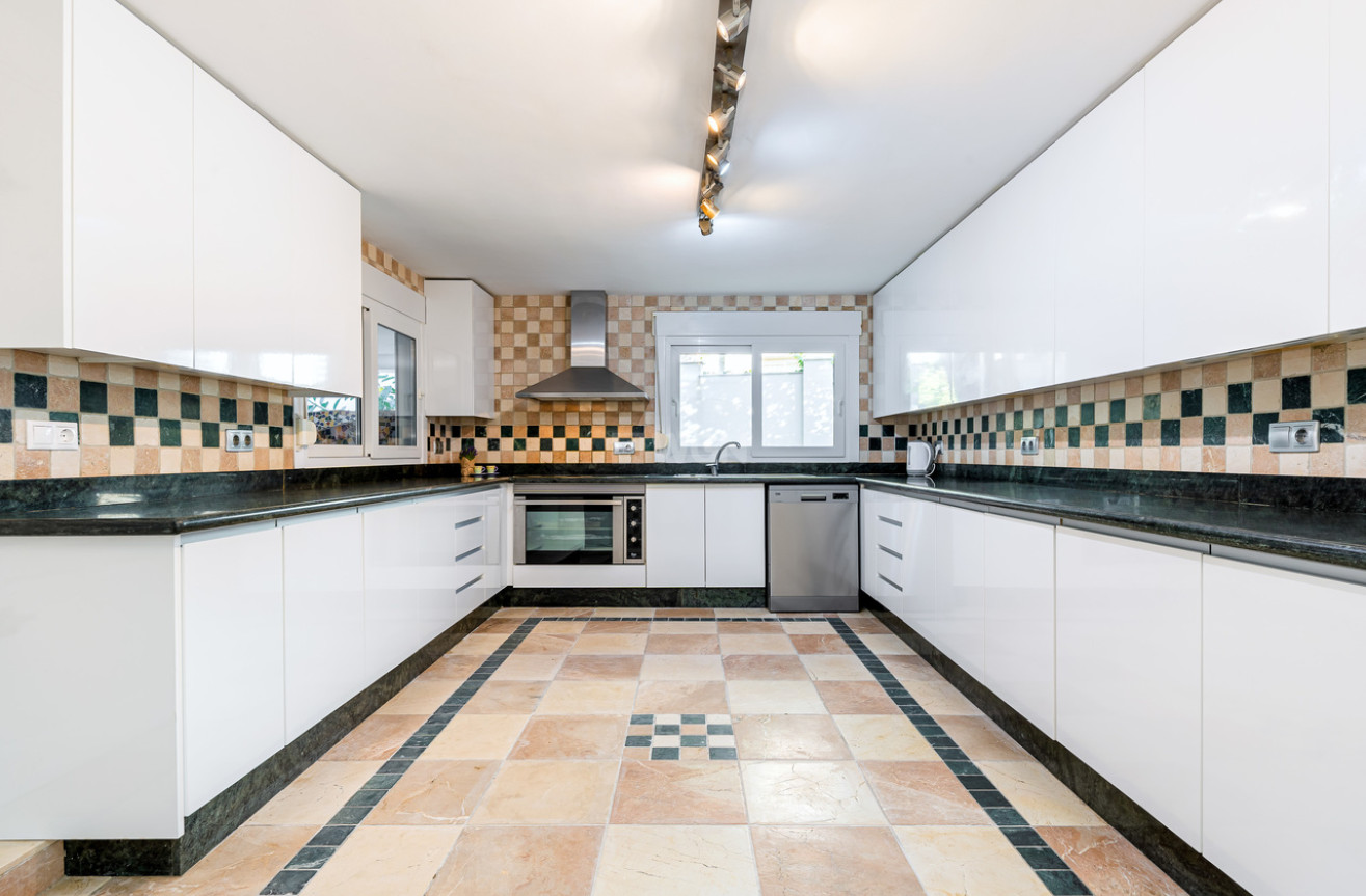 Odsprzedaż - Villa - Dehesa de Campoamor - Costa Blanca