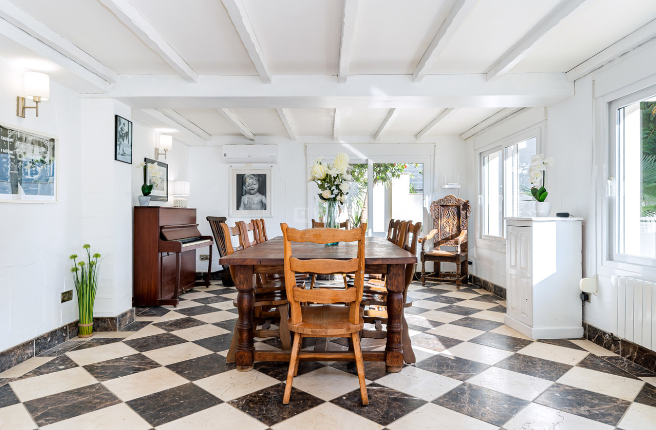 Odsprzedaż - Villa - Dehesa de Campoamor - Costa Blanca