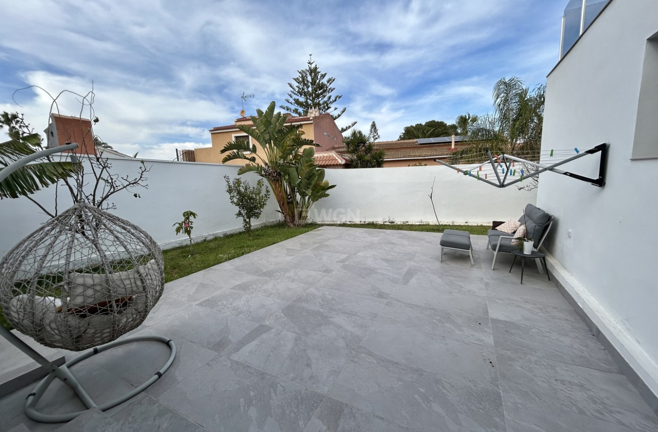 Resale - Villa - Los Balcones - Costa Blanca