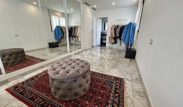 Resale - Villa - Los Balcones - Costa Blanca