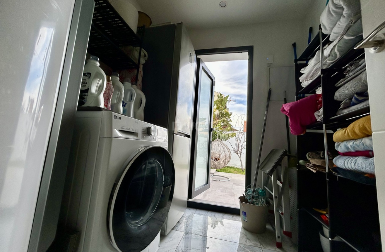 Resale - Villa - Los Balcones - Costa Blanca