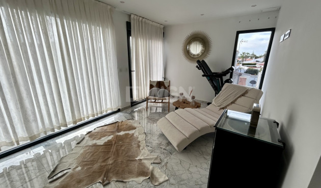 Resale - Villa - Los Balcones - Costa Blanca