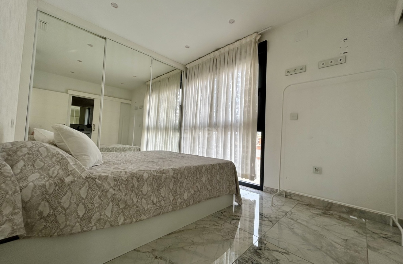 Resale - Villa - Los Balcones - Costa Blanca