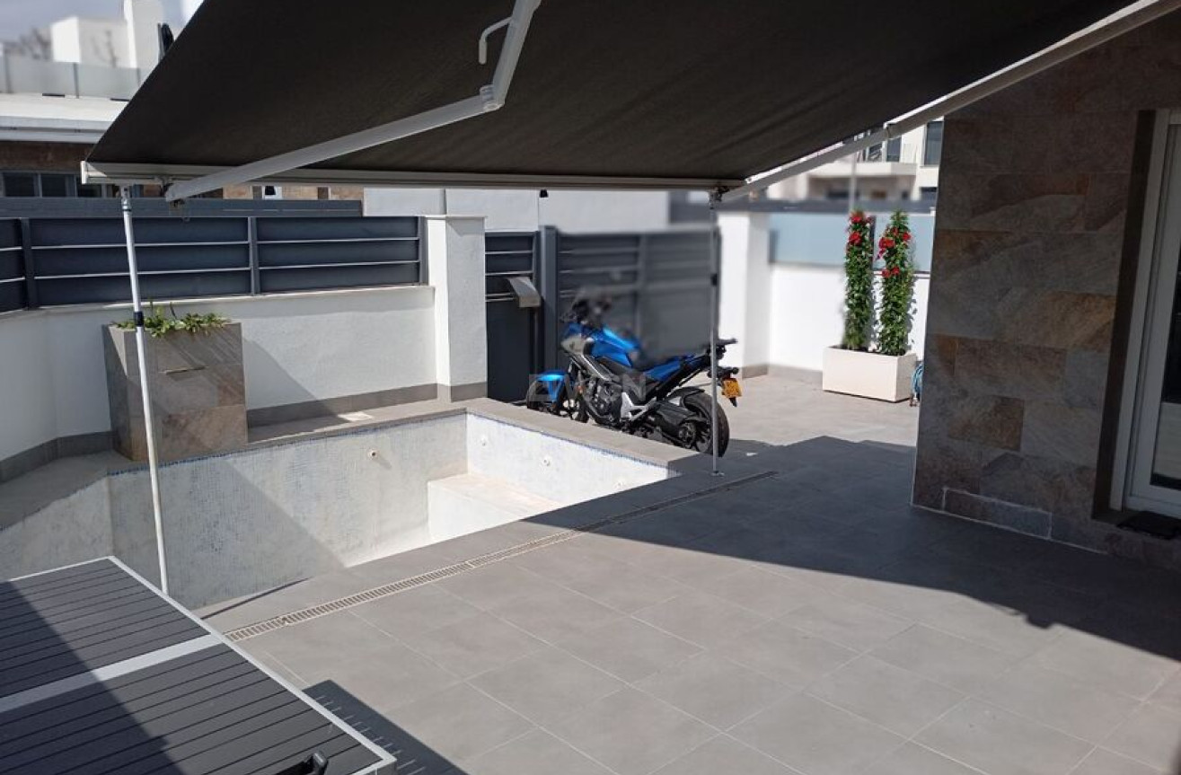 Odsprzedaż - Villa - Daya Vieja - Costa Blanca