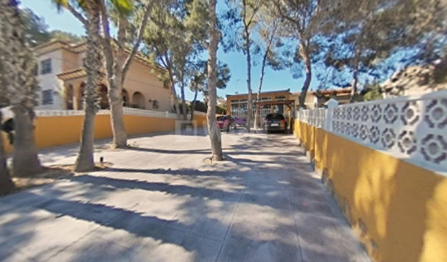 Odsprzedaż - Villa - Torrevieja - Los Balcones