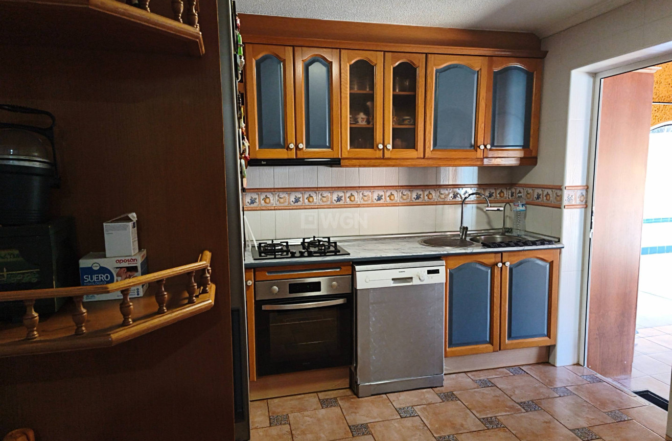 Odsprzedaż - Villa - Torrevieja - Los Balcones