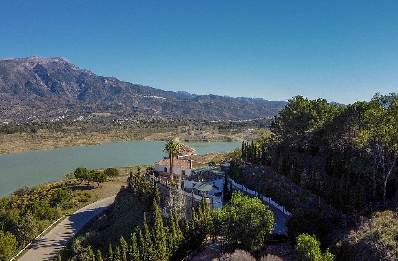 Odsprzedaż - Villa - Vinuela - Inland