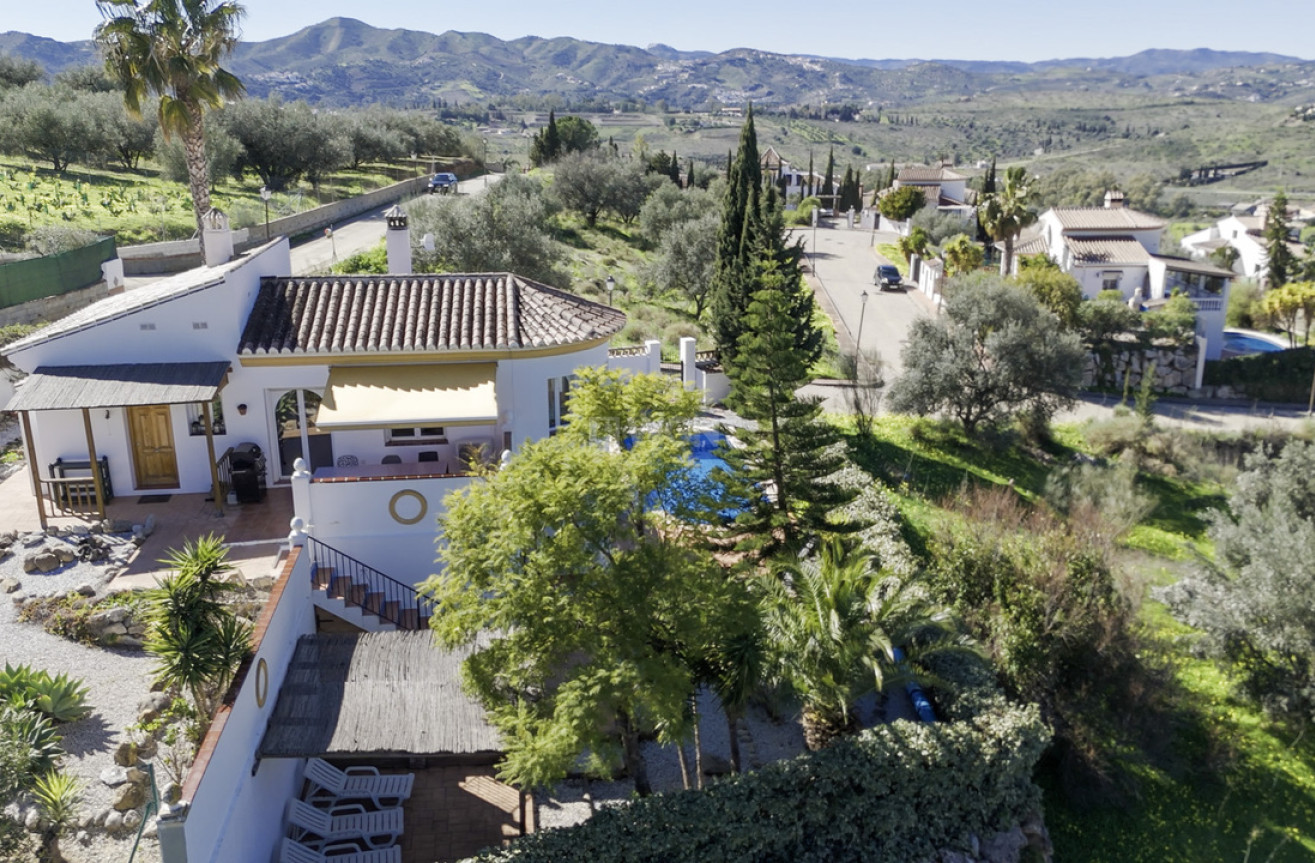 Odsprzedaż - Villa - Alcaucín - Inland