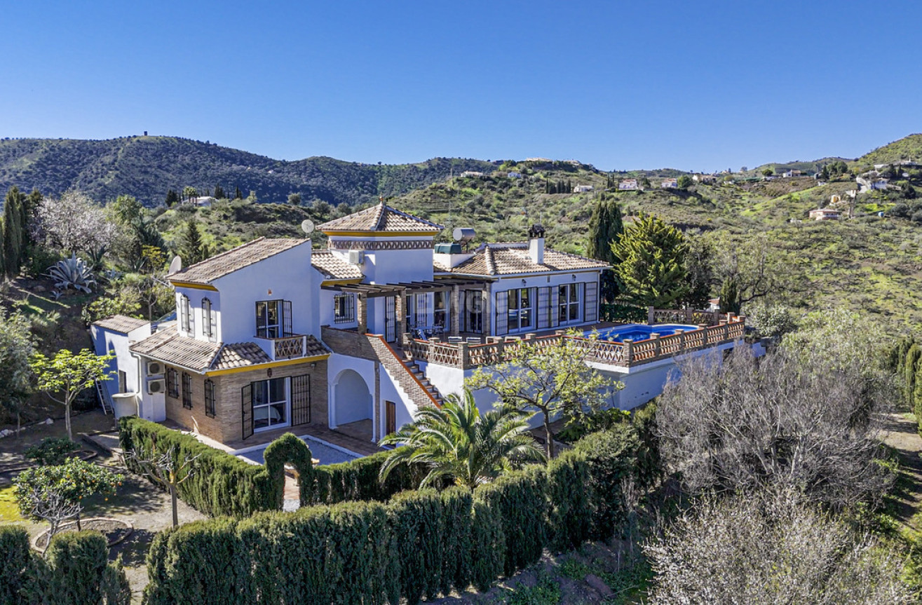 Odsprzedaż - Villa - Vinuela - Inland