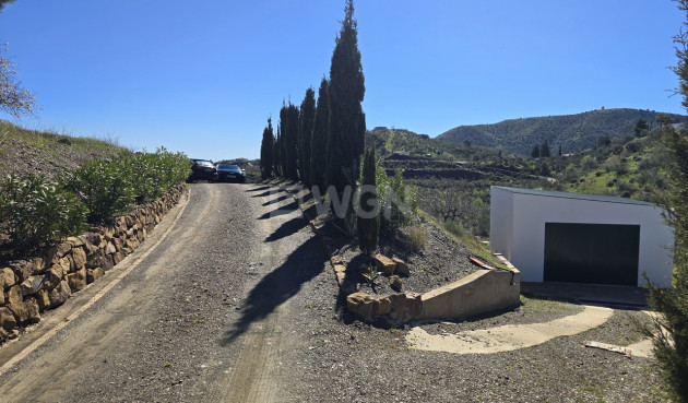 Odsprzedaż - Villa - Vinuela - Inland