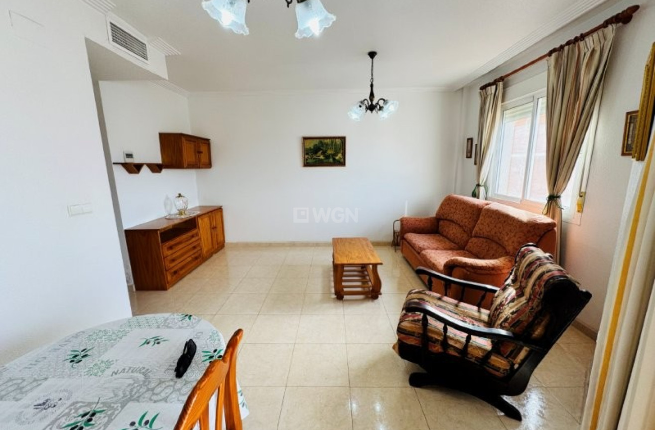 Resale - Apartment / flat - Torrevieja - Costa Blanca