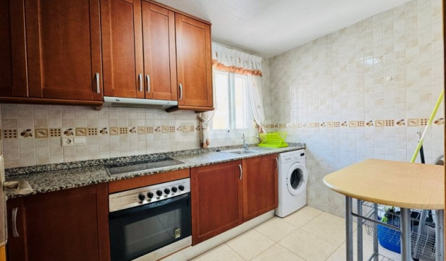 Resale - Apartment / flat - Torrevieja - Costa Blanca