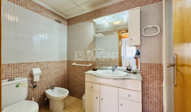 Resale - Apartment / flat - Torrevieja - Costa Blanca