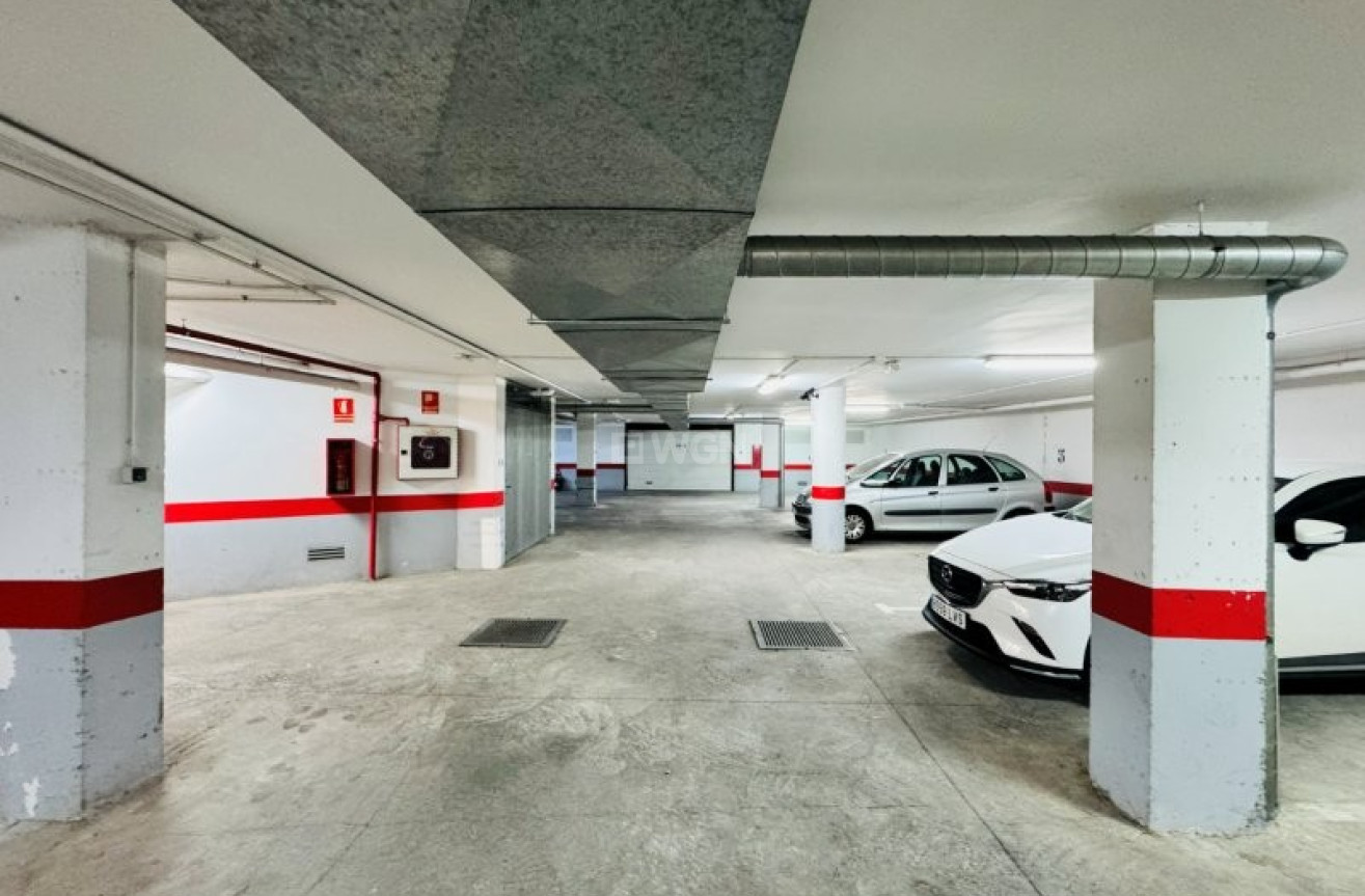 Resale - Apartment / flat - Torrevieja - Costa Blanca