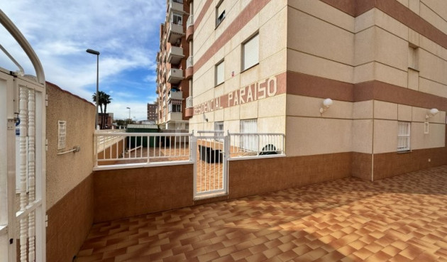 Resale - Apartment / flat - Torrevieja - Costa Blanca