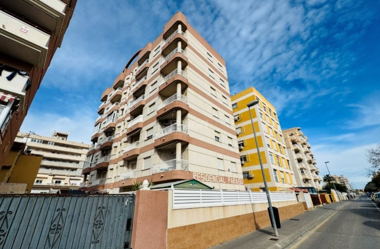 Resale - Apartment / flat - Torrevieja - Costa Blanca
