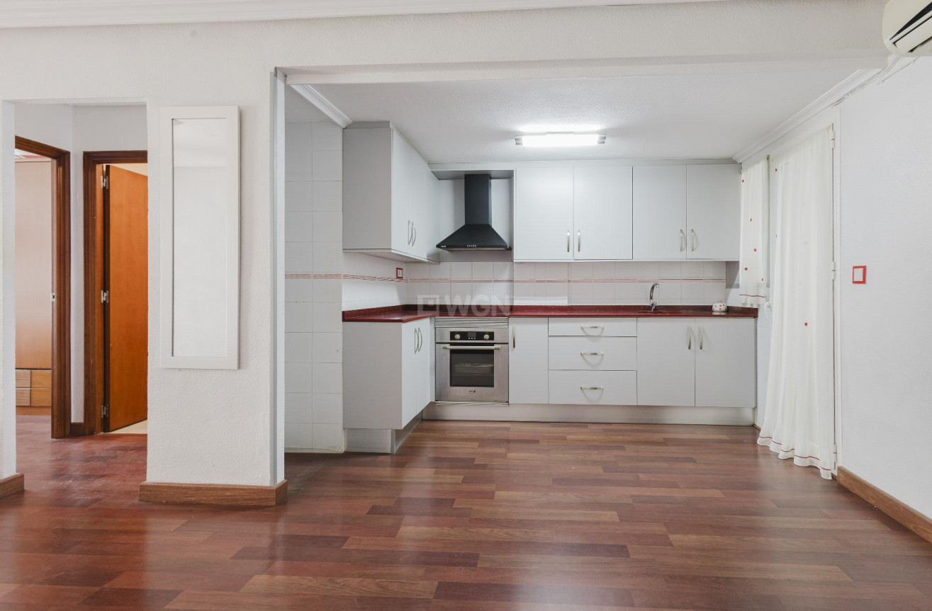 Resale - Apartment / flat - Torrevieja - Costa Blanca