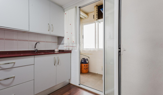 Resale - Apartment / flat - Torrevieja - Costa Blanca