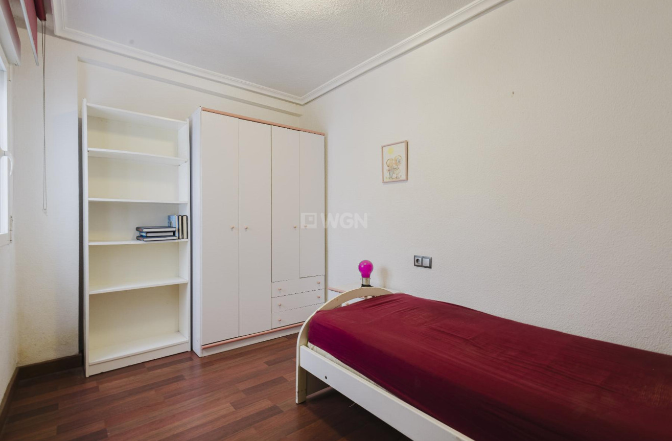 Resale - Apartment / flat - Torrevieja - Costa Blanca