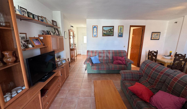 Odsprzedaż - Kamienica - Torrevieja - Costa Blanca