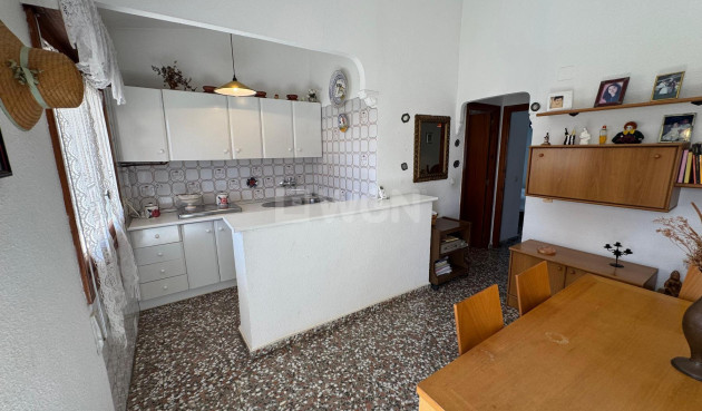 Odsprzedaż - Kamienica - Torrevieja - Costa Blanca