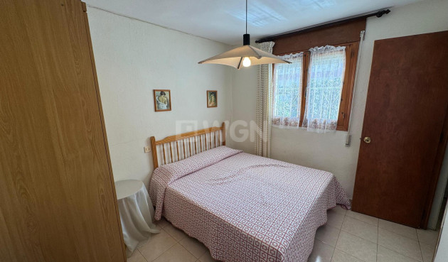 Odsprzedaż - Kamienica - Torrevieja - Costa Blanca