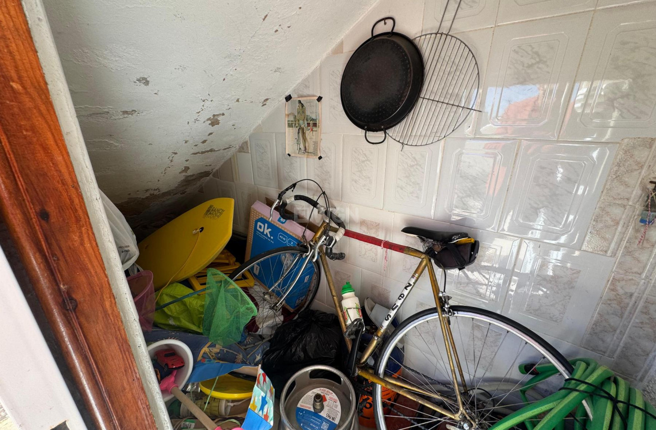 Odsprzedaż - Kamienica - Torrevieja - Costa Blanca