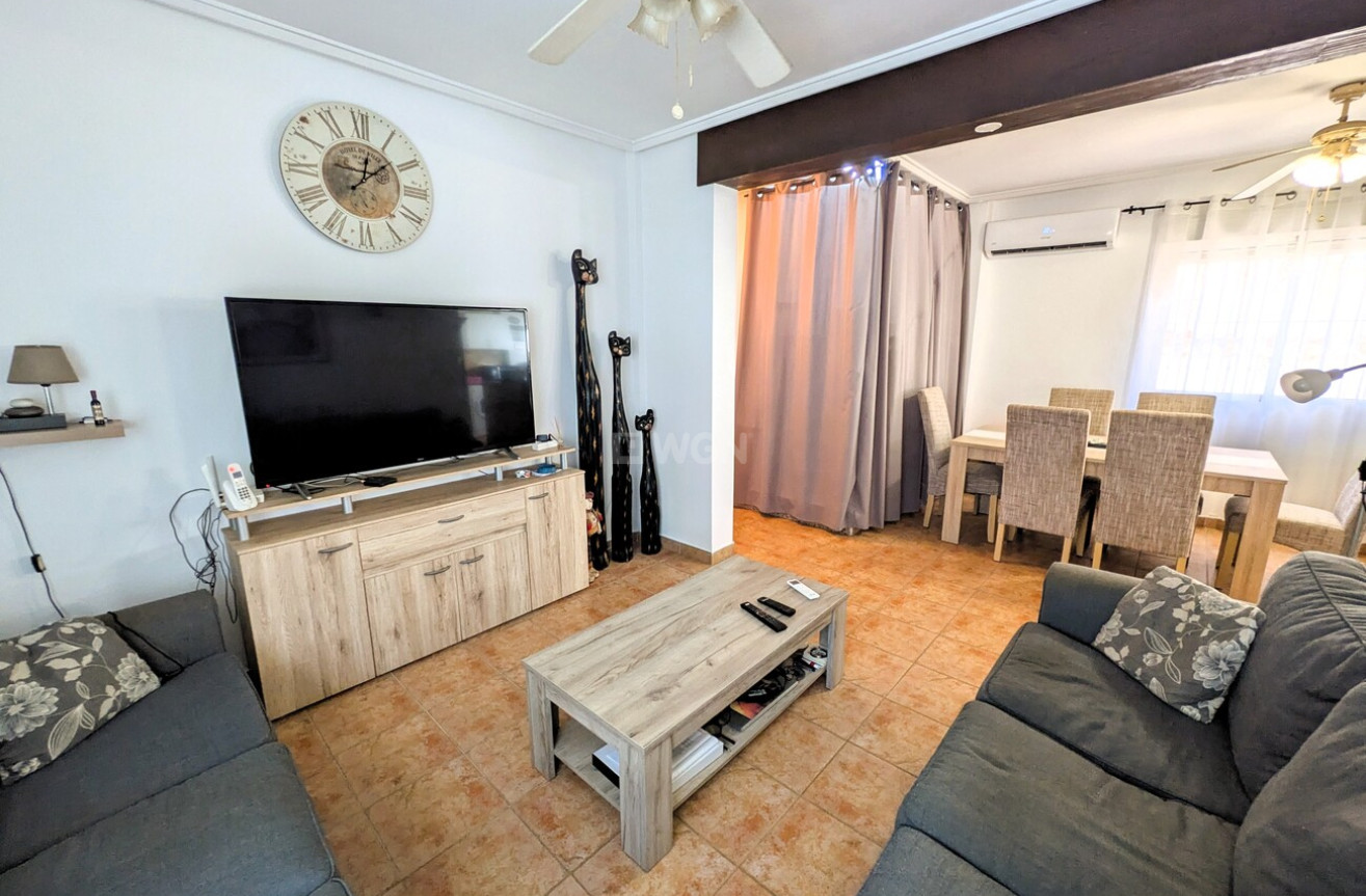 Odsprzedaż - Villa - San Miguel de Salinas