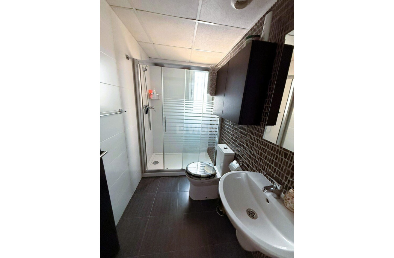 Odsprzedaż - Mieszkanie w bloku - Orihuela Costa - Villamartín